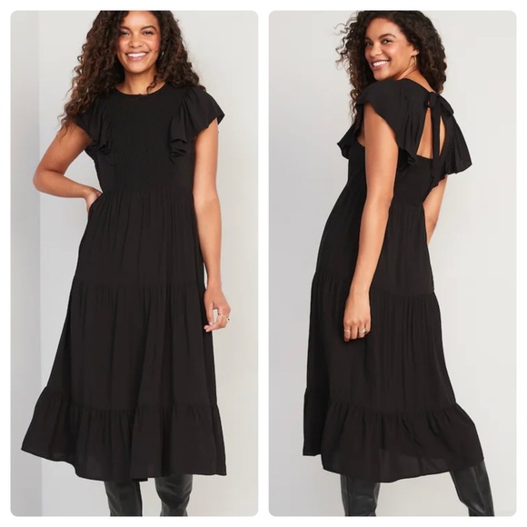 Old Navy Dresses & Skirts - Fit and flare flutter sleeve smocked midi dress EUC